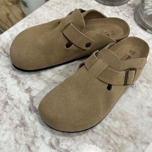 Birkenstock clog dupe